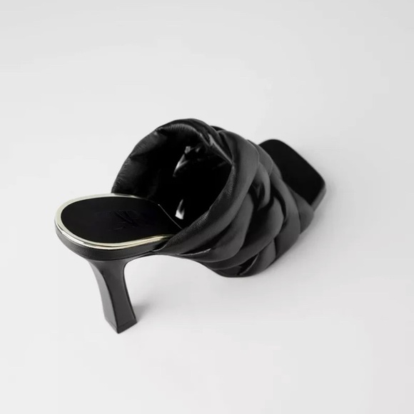 ZARA BLACK LEATHER SQUARE TOE HEEL MULES- SZ: 9 - Picture 3 of 8